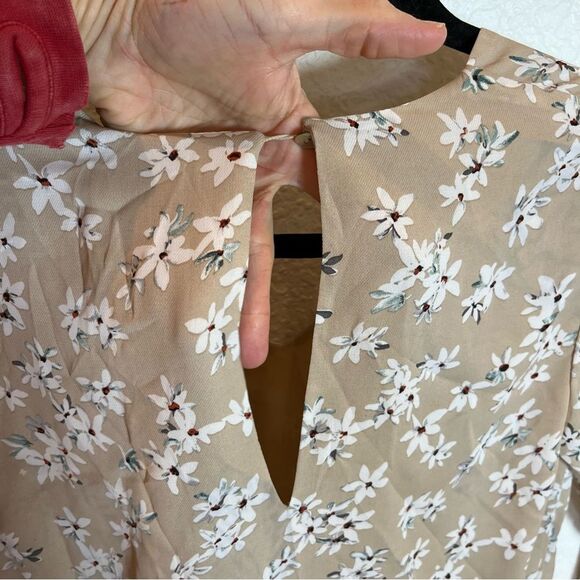 Zalora Collection Floral Nude Printed Bell Sleeve Boho Dress NWT! size Small - Picture 4 of 13